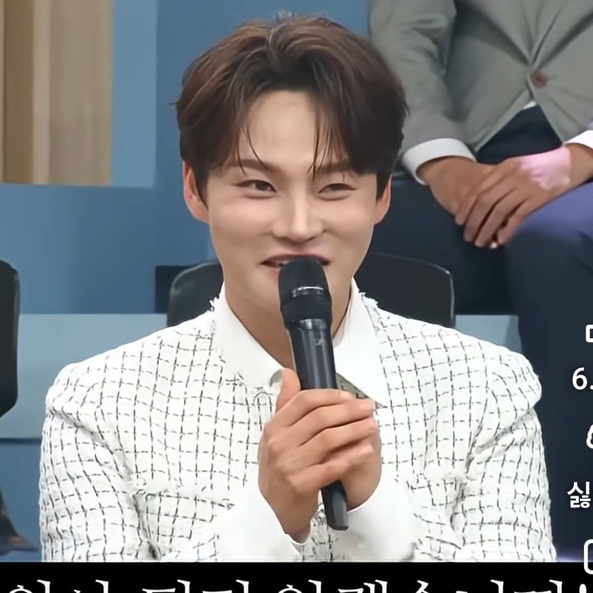 粉丝拍下的朴瑞镇瞬间