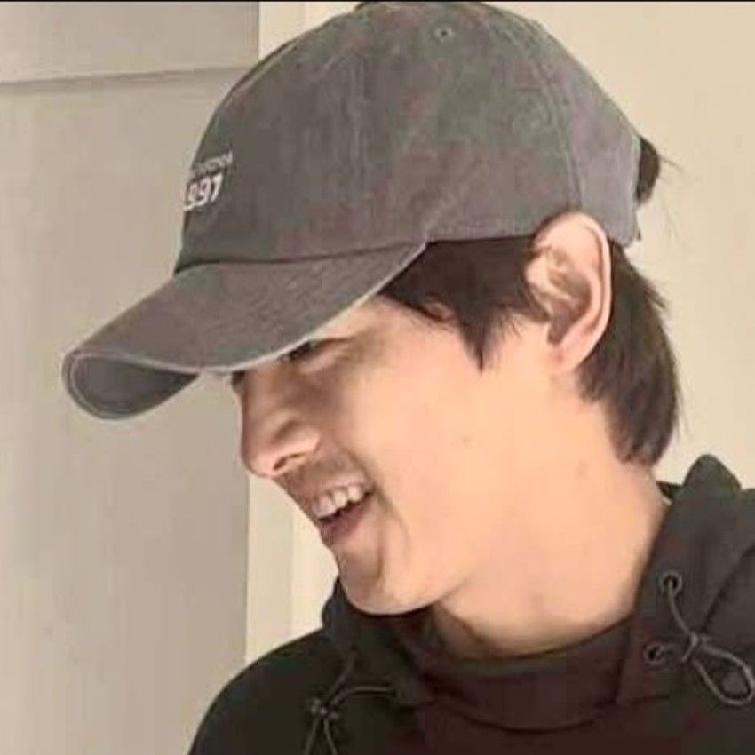 粉丝拍下的宋钟基瞬间