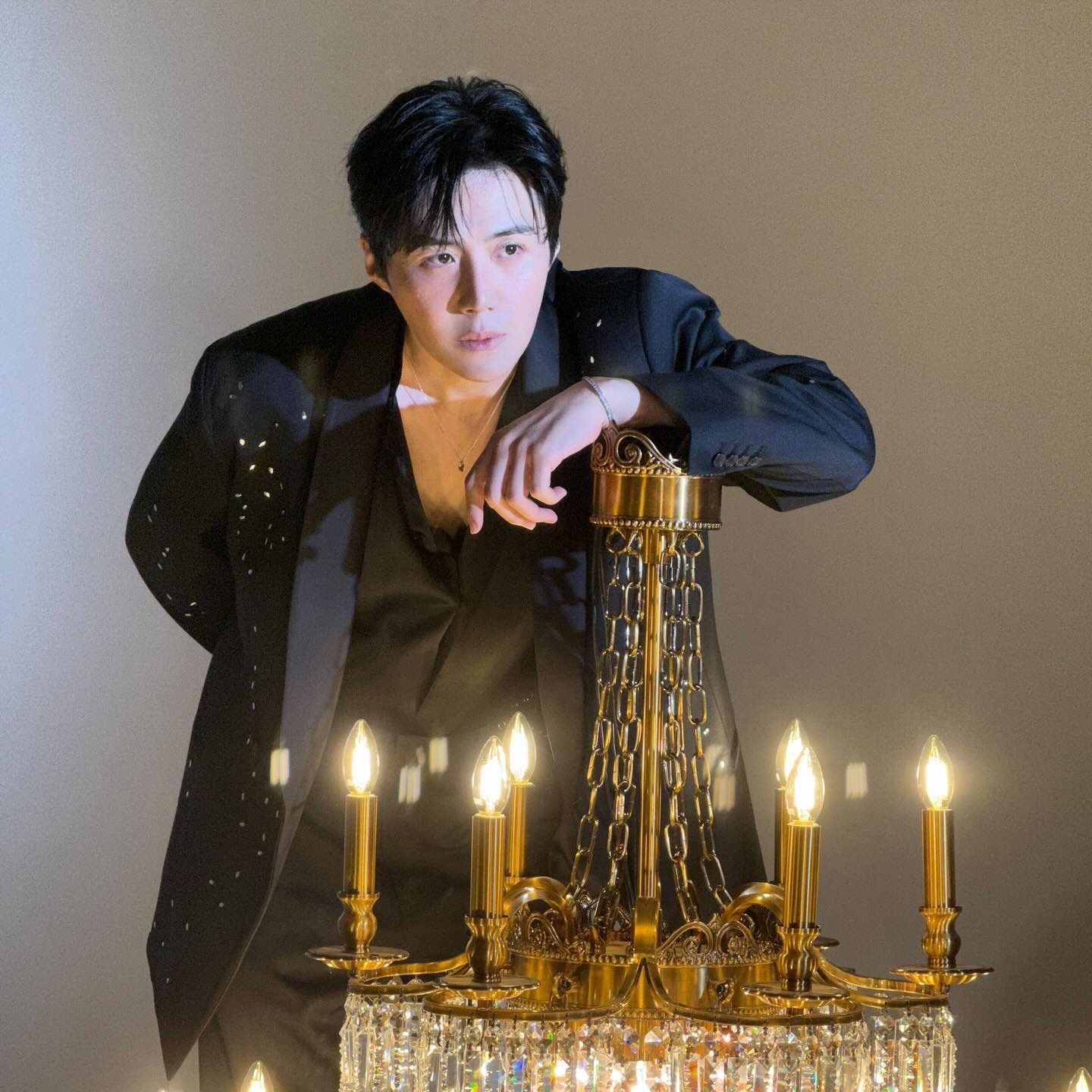 Behind-the-scenes cut of Kim Seonho