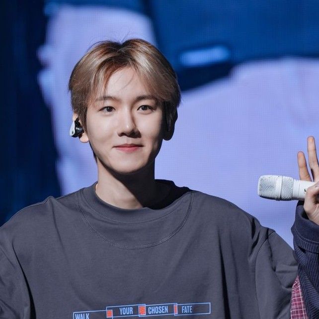 都暻秀 (D.O.)的幕後花絮