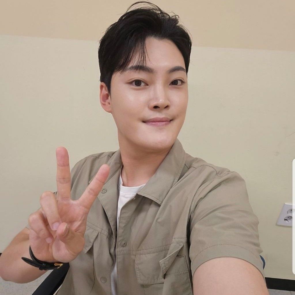 Recent activity shot of Kim Kyungmin