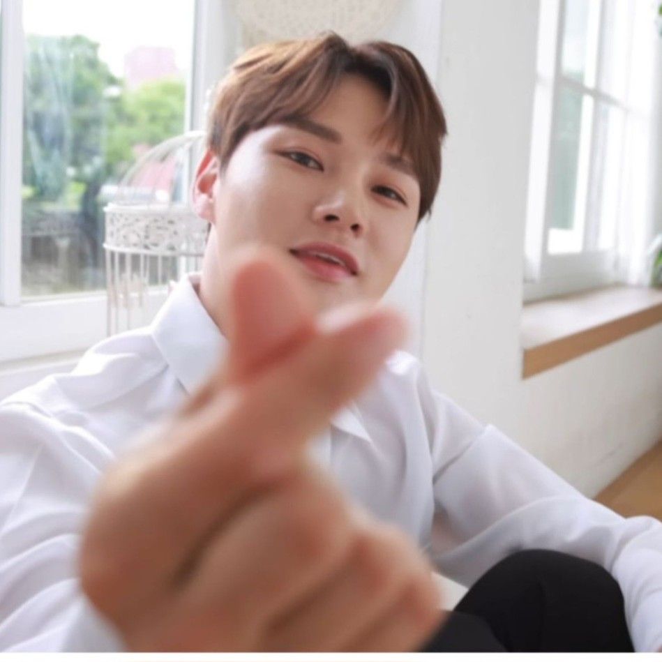 パク・ソジンの最近の活動ショット