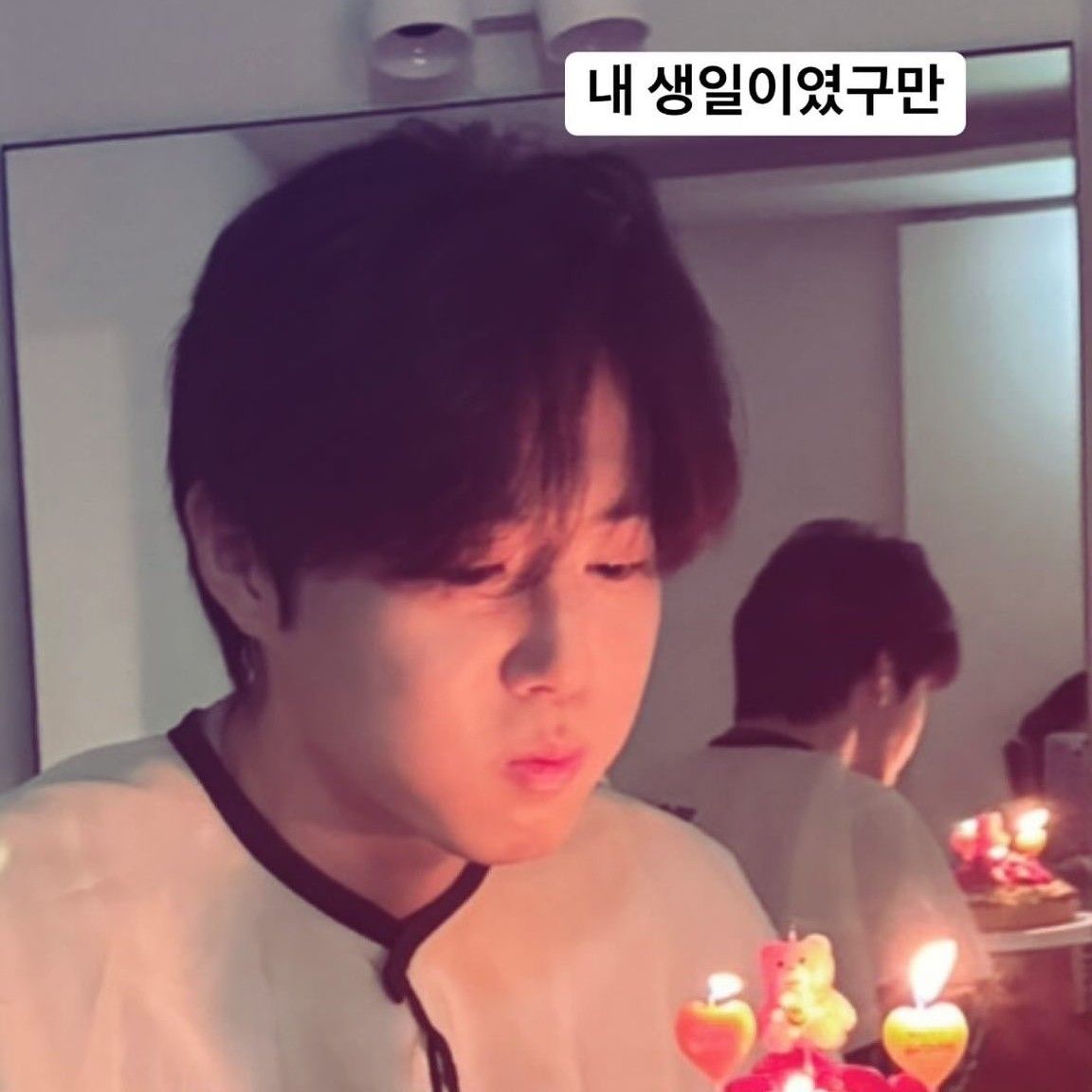 Behind-the-scenes cut of Suho