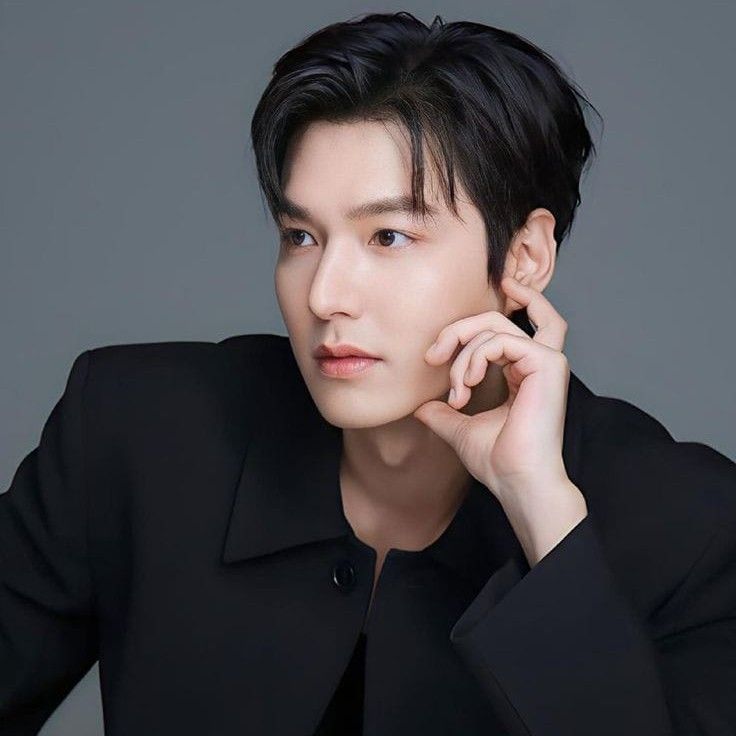 粉絲拍下的李敏鎬瞬間