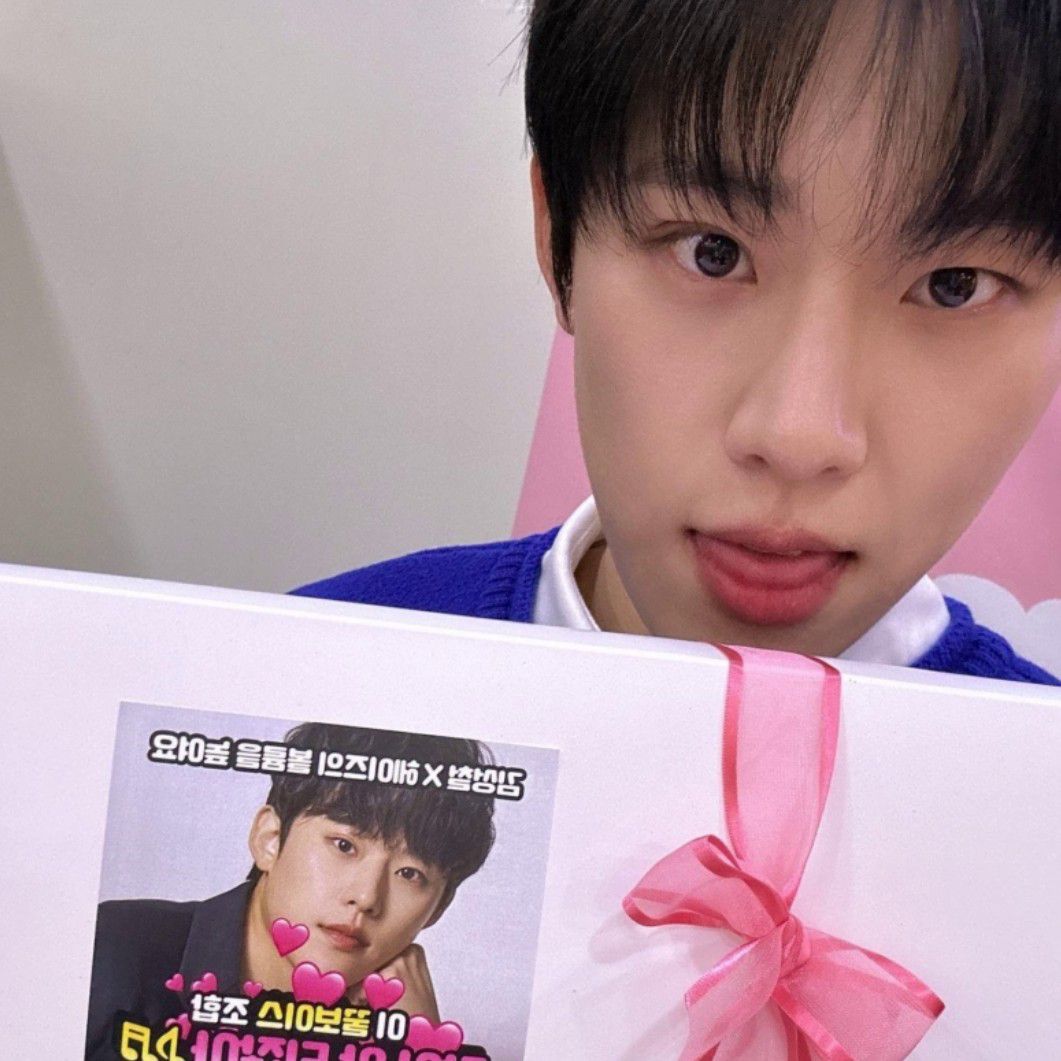 A moment captured by a fan of Kim Sungcheol