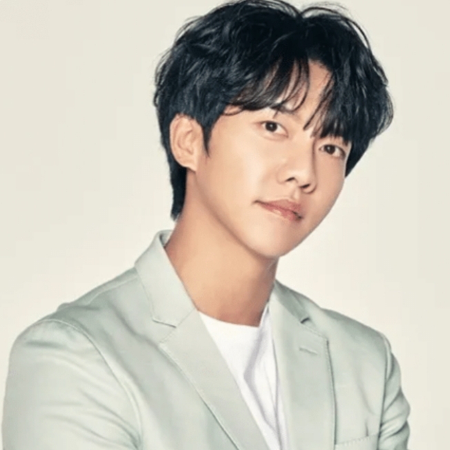 Behind-the-scenes cut of Lee Seunggi