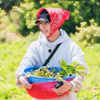 Recent activity shot of Lee Jaewook