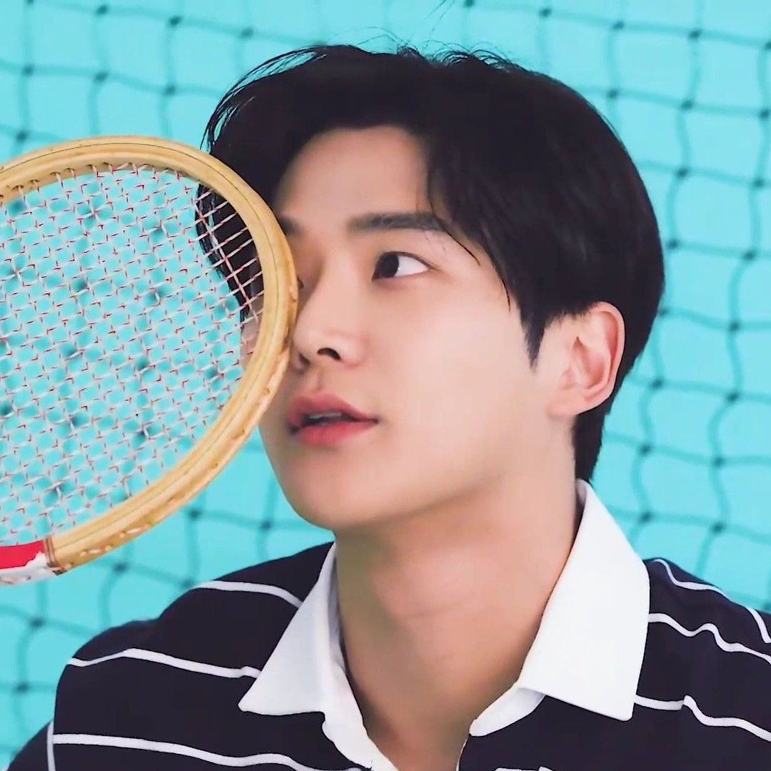 Foto terbaru dari Rowoon