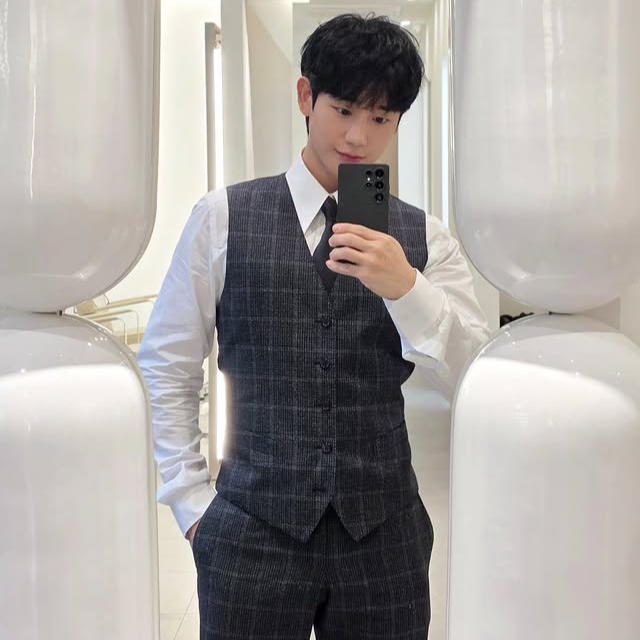 丁海寅的近期活动照