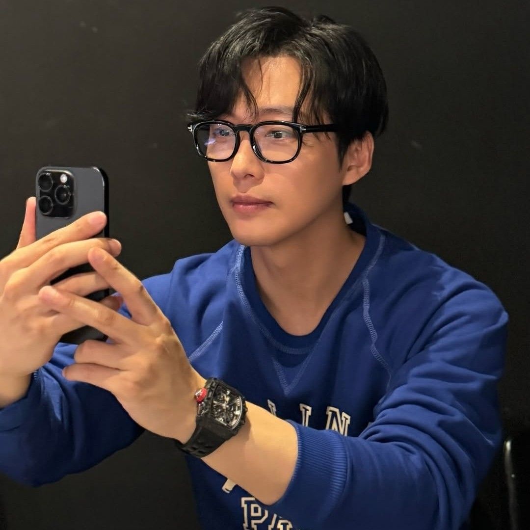 A moment captured by a fan of Namkoong Min