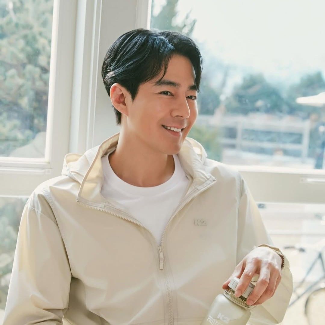 Behind-the-scenes cut of Jo Insung