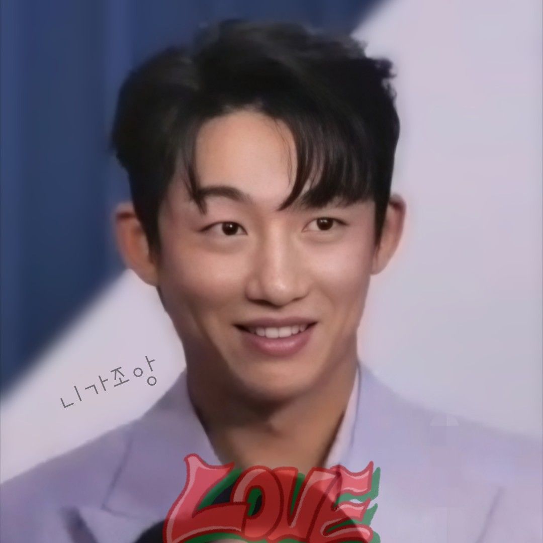 Behind-the-scenes cut of Shin Seungtae