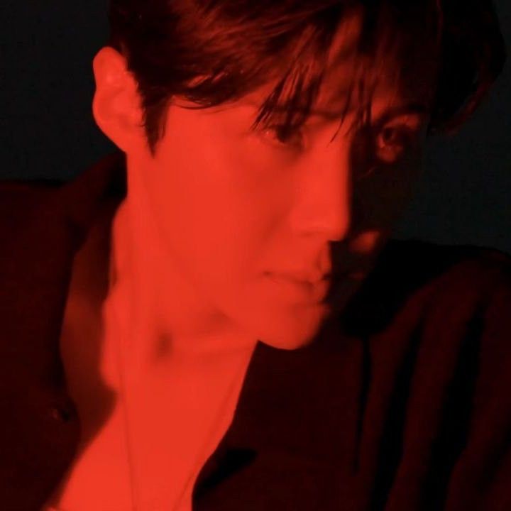 Latest photo of Kim Seonho