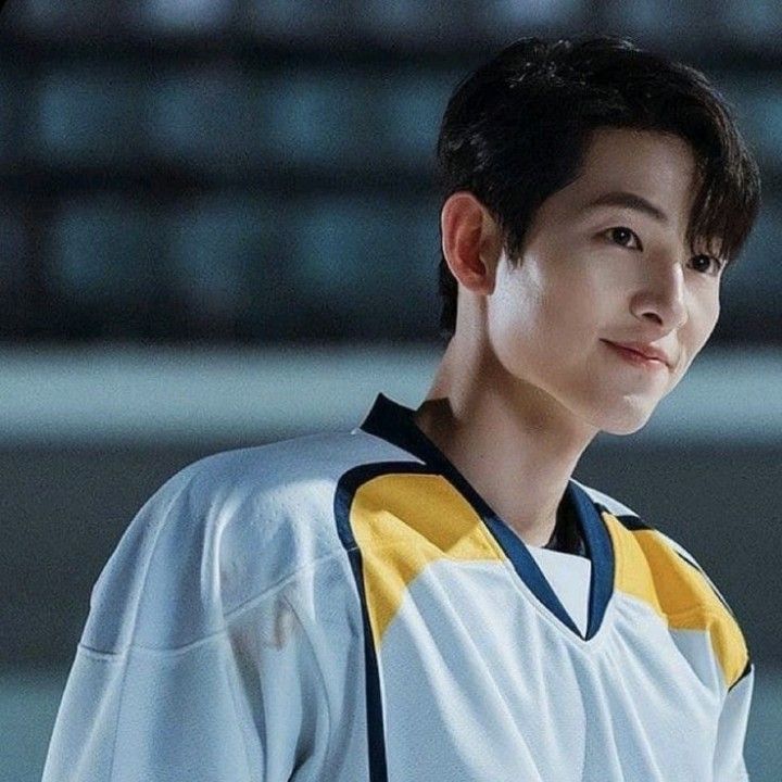 송중기의 최신 사진