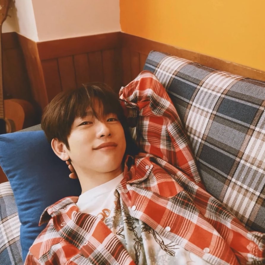 Latest photo of Park Jinyoung