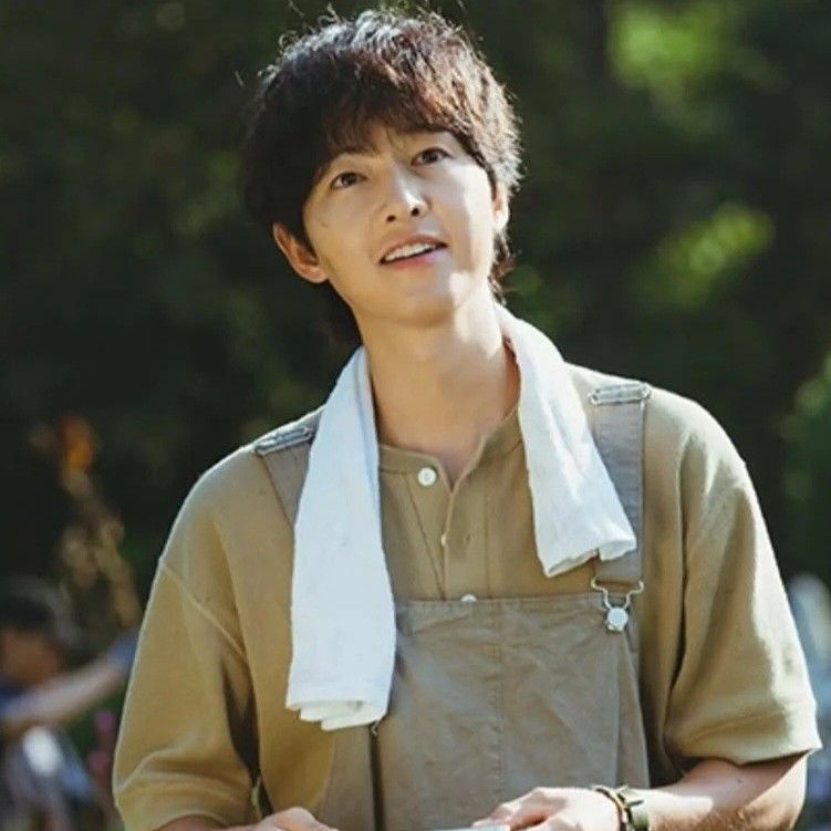 송중기의 최신 사진