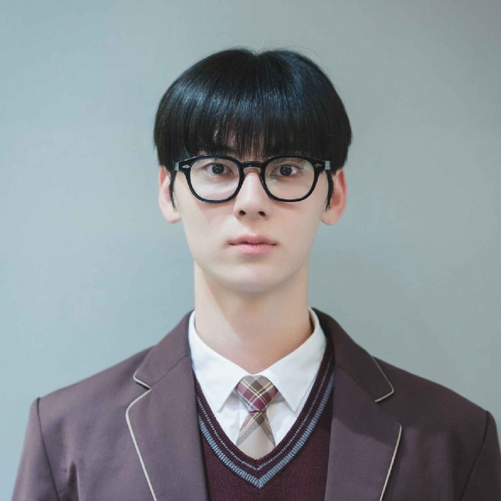 A moment captured by a fan of Hwang Minhyun