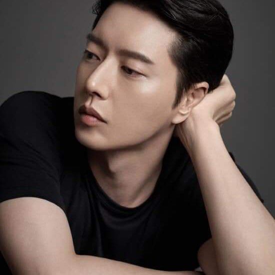 Behind-the-scenes cut of Park Haejin