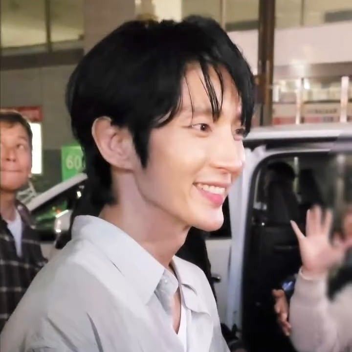 李準基的最新照片