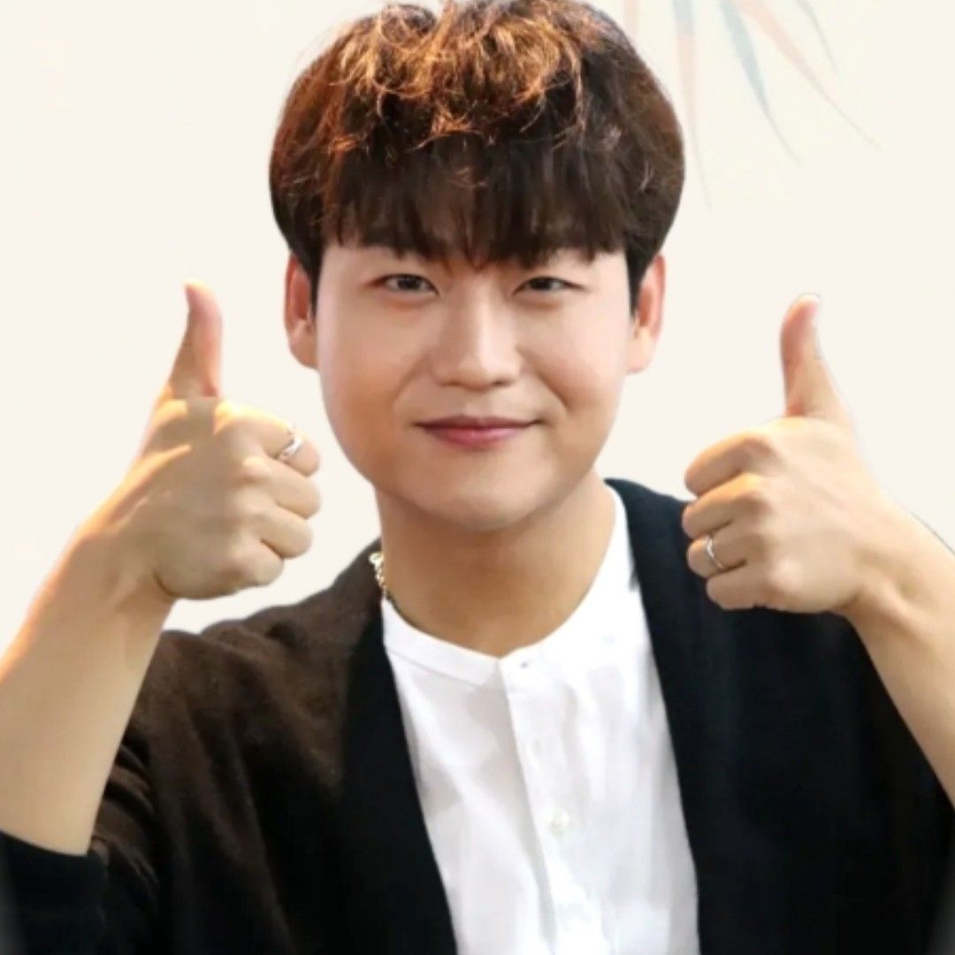 Behind-the-scenes cut of Min Soohyun