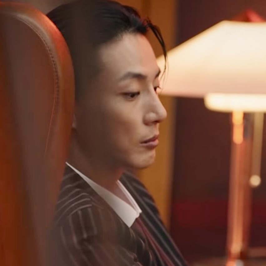 Behind-the-scenes cut of Yoon Shiyoon