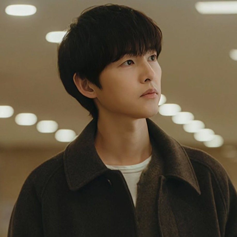 Behind-the-scenes cut of Song Joongki