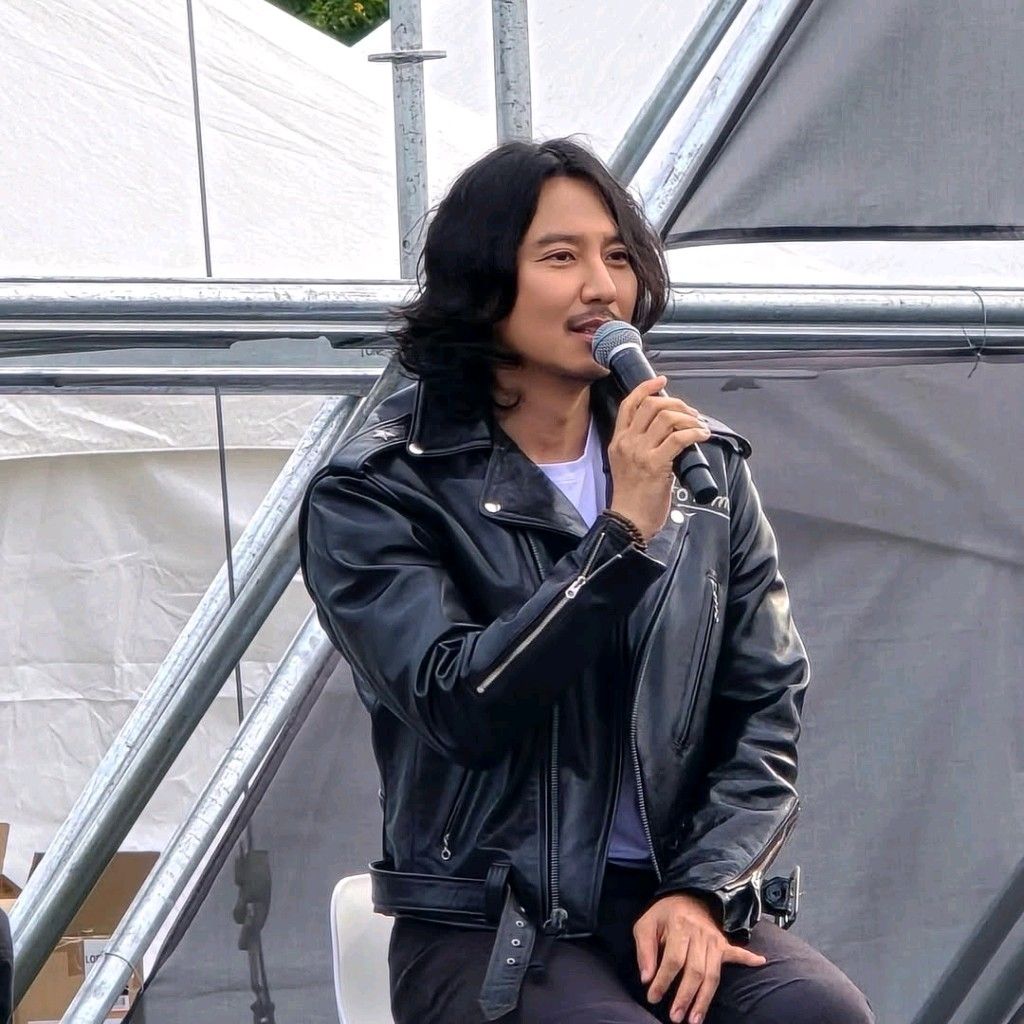 Recent activity shot of Kim Namgil