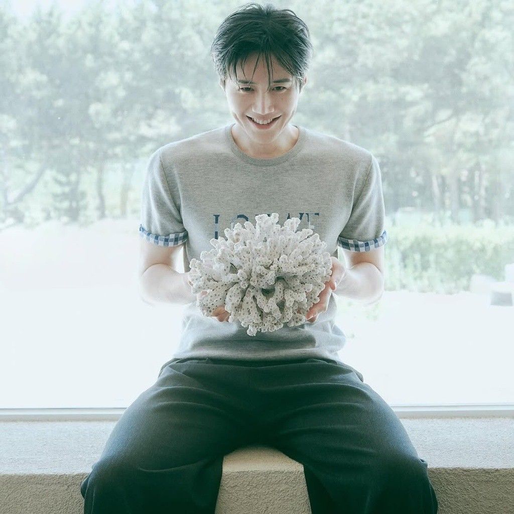 Behind-the-scenes cut of Kim Seonho