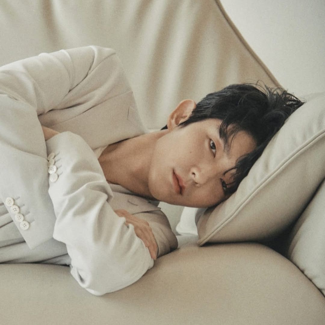 Latest photo of Lee Joongi