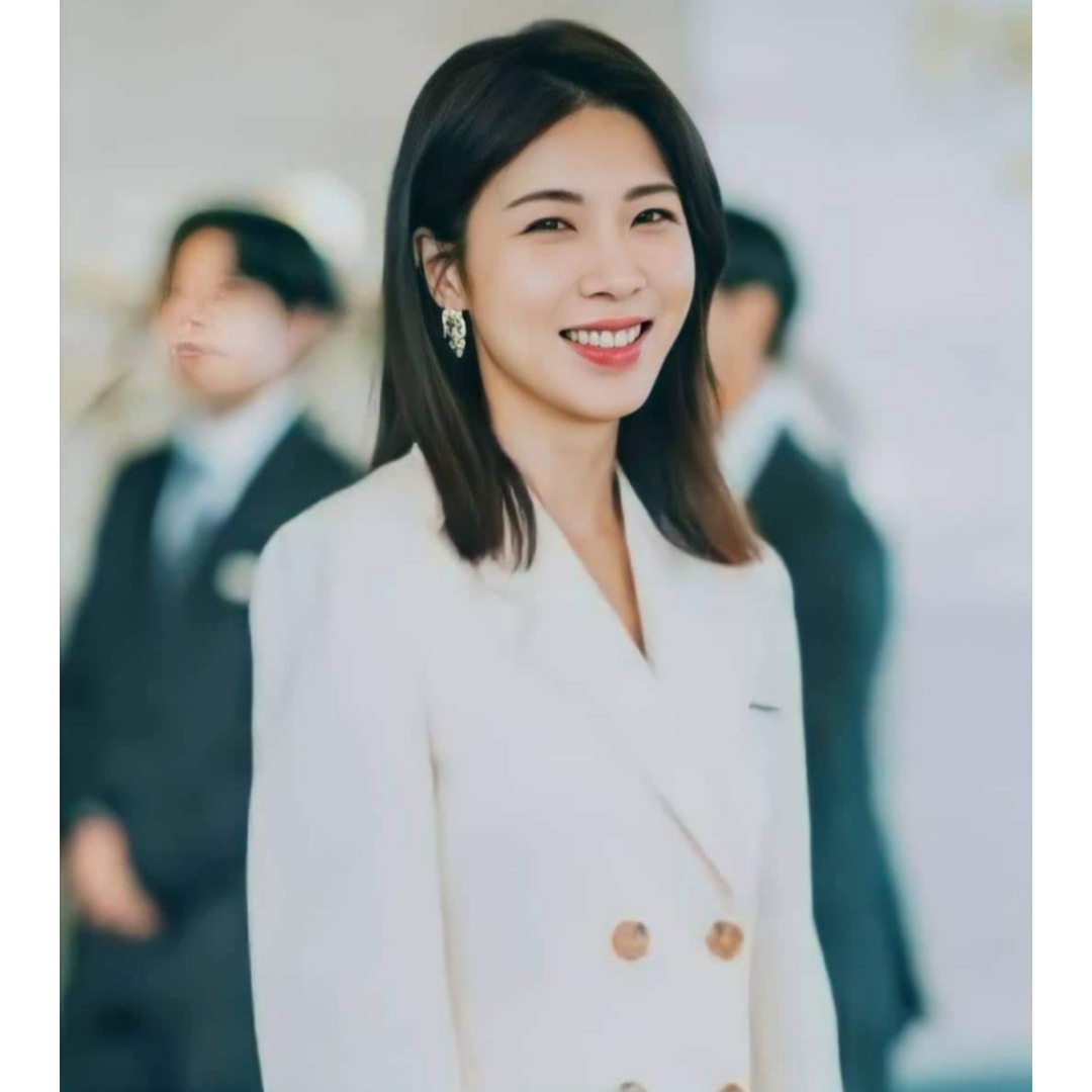 Latest photo of Ha Jiwon
