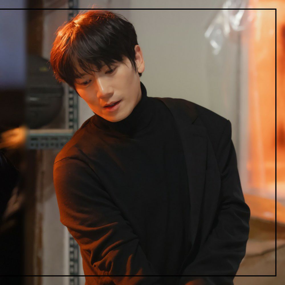 A moment captured by a fan of Ji Sung