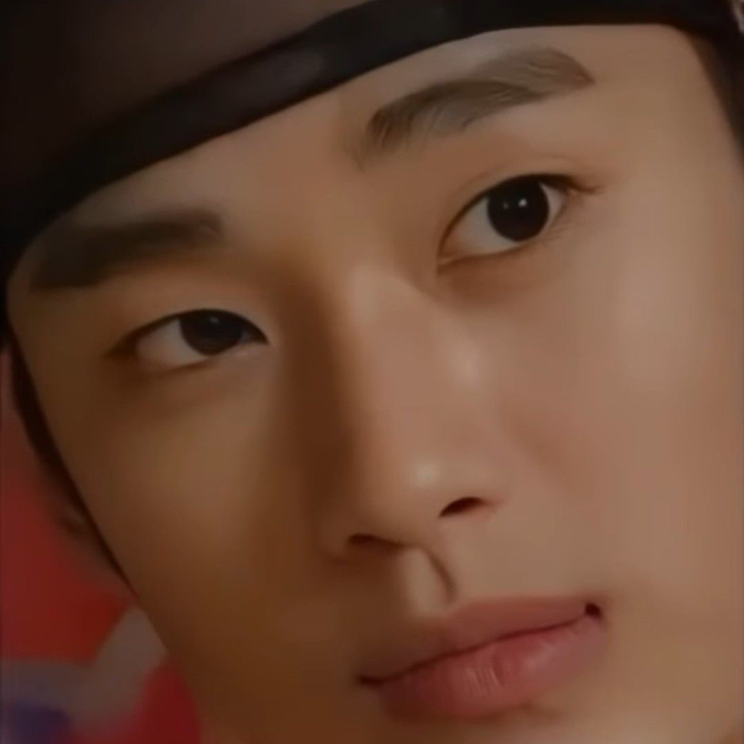 金秀贤的幕后花絮