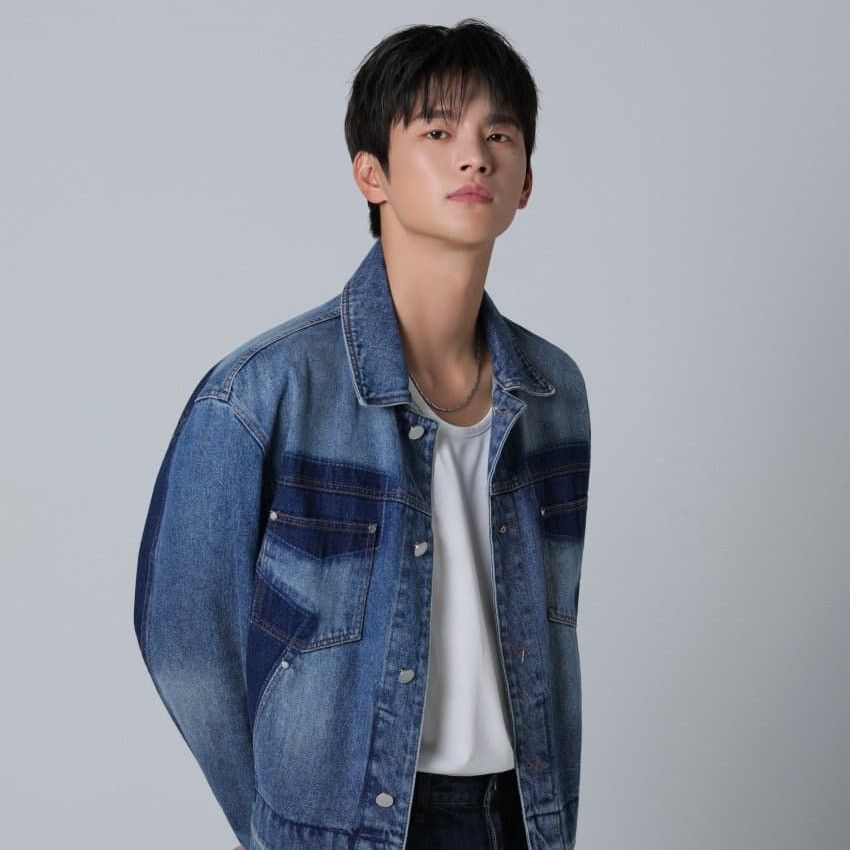 Latest photo of Seo Inguk