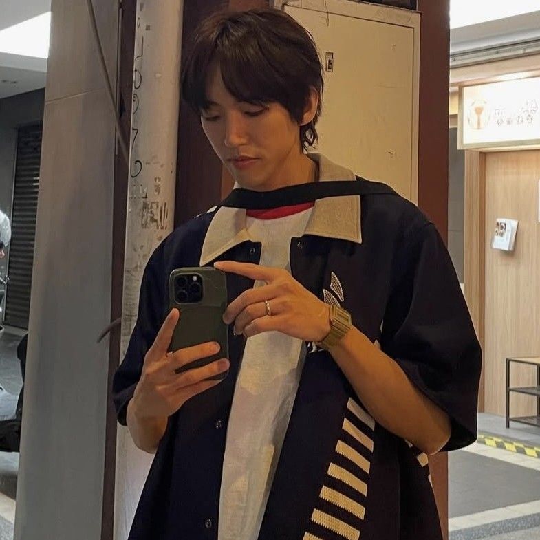 Recent activity shot of Lee Seungyoon