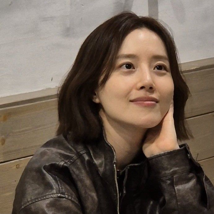 Behind-the-scenes cut of Moon Chaewon