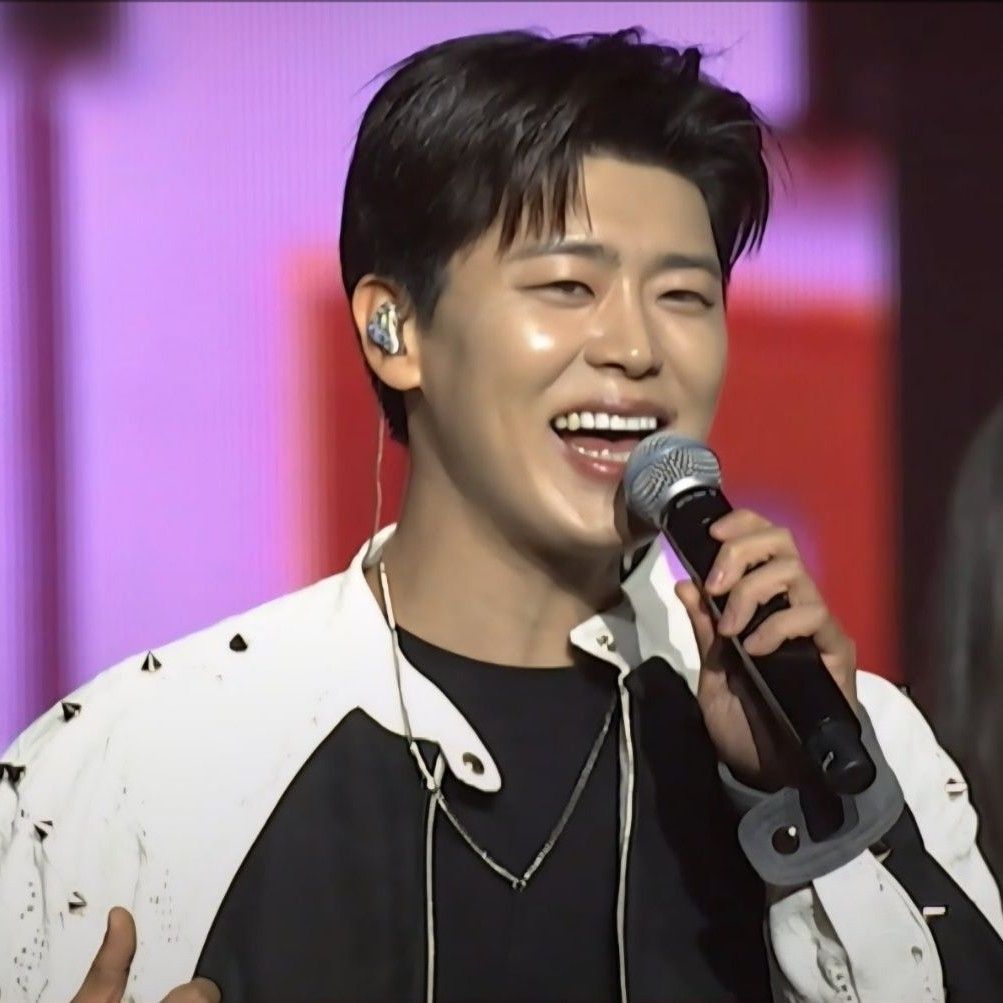 Recent activity shot of Park Jihyeon