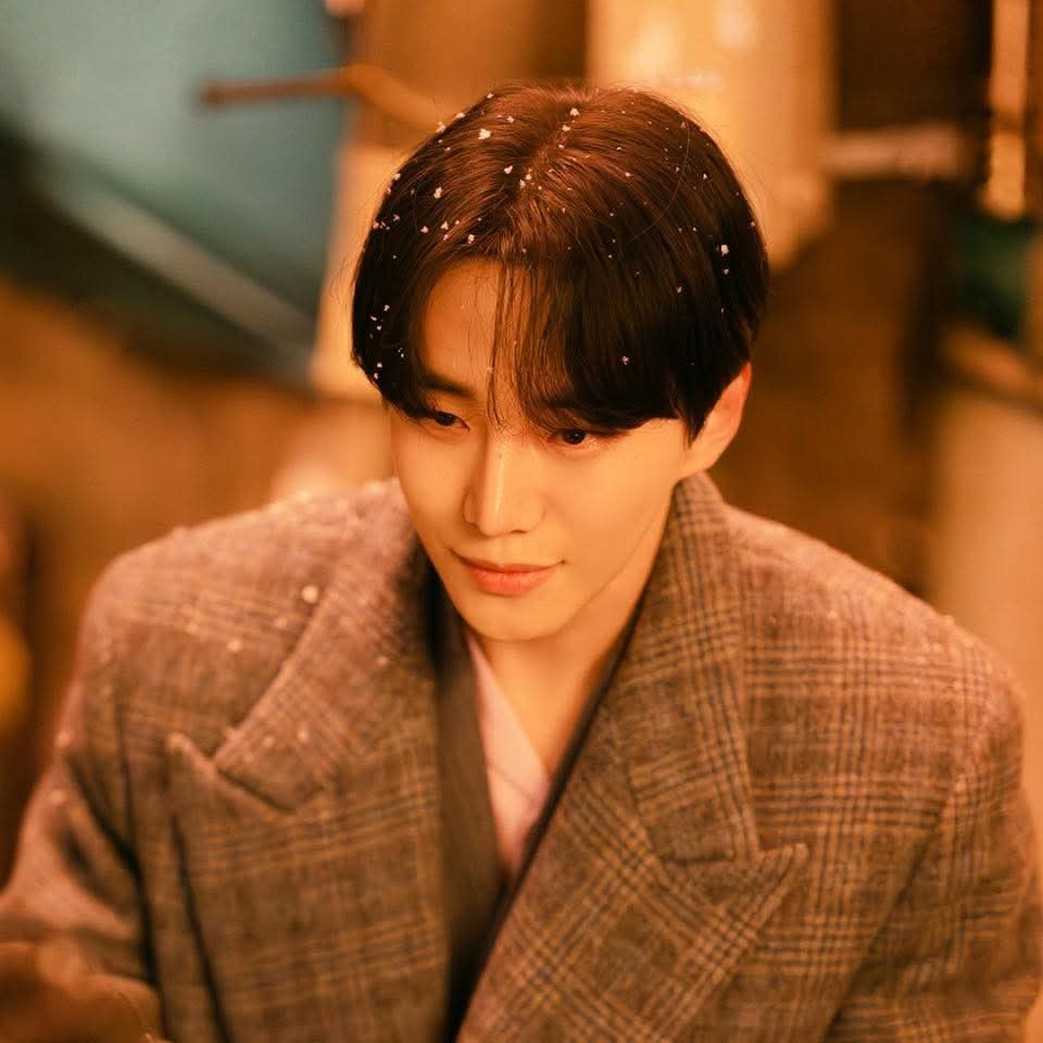 Foto kegiatan terbaru dari Lee Junho