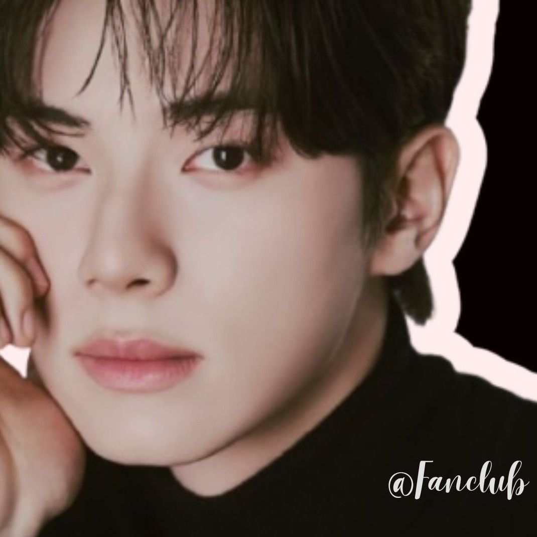 A moment captured by a fan of Lee Chaemin
