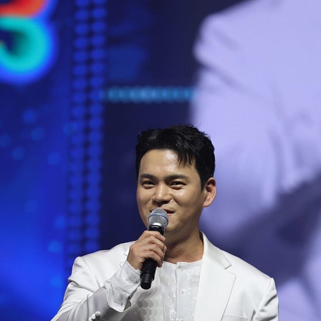 Recent activity shot of Lee Jung