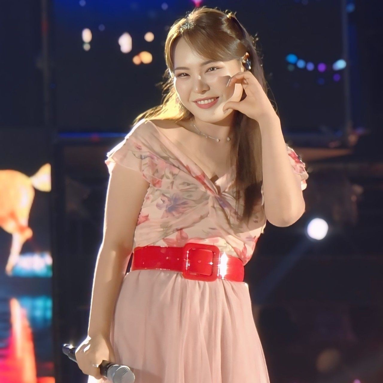 Behind-the-scenes cut of Miss Kim