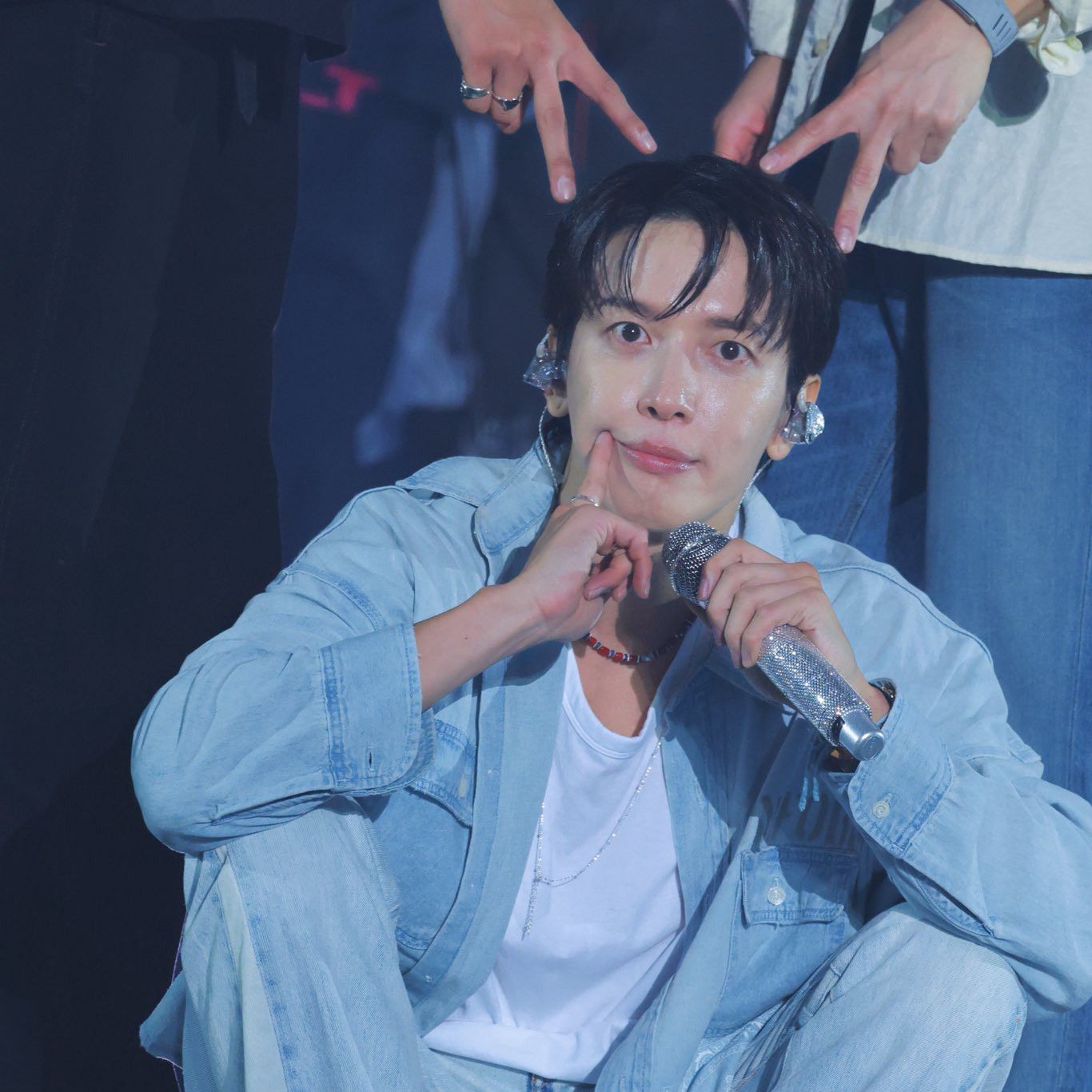 Recent activity shot of Jung Yonghwa