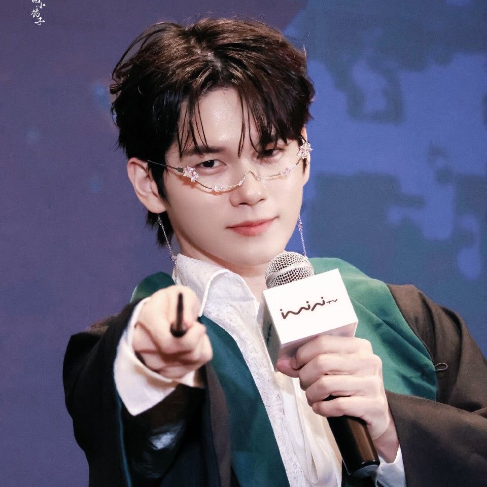 Momen yang diabadikan oleh penggemar Ong Seongwu