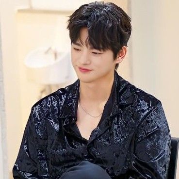 Latest photo of Seo Inguk