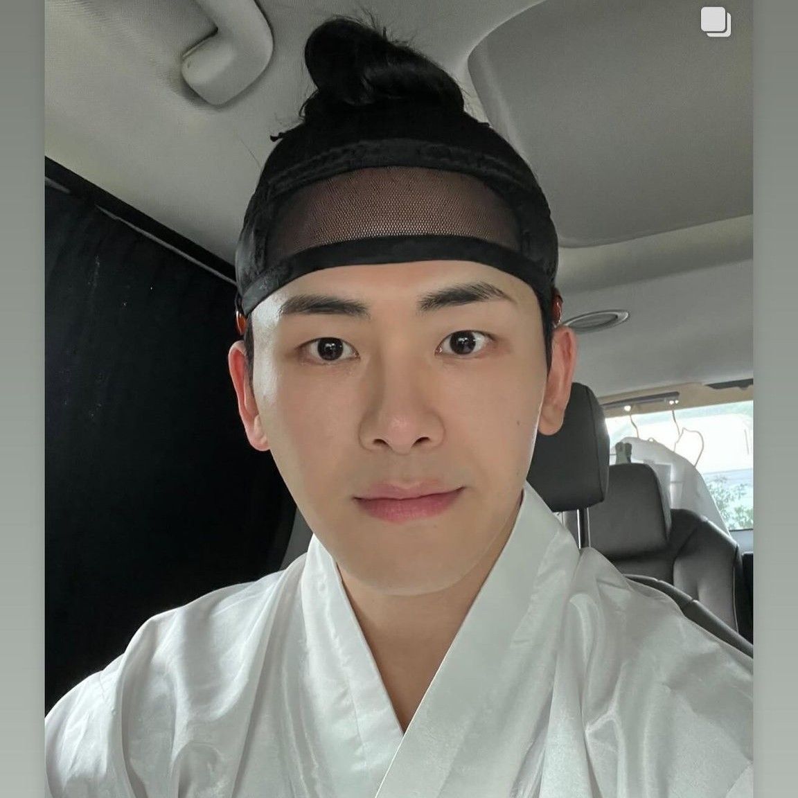 A moment captured by a fan of Hoya