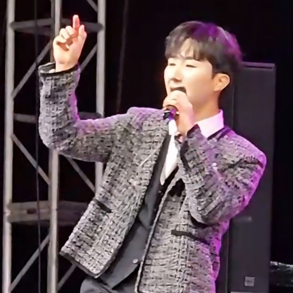 A moment captured by a fan of Nam Seungmin