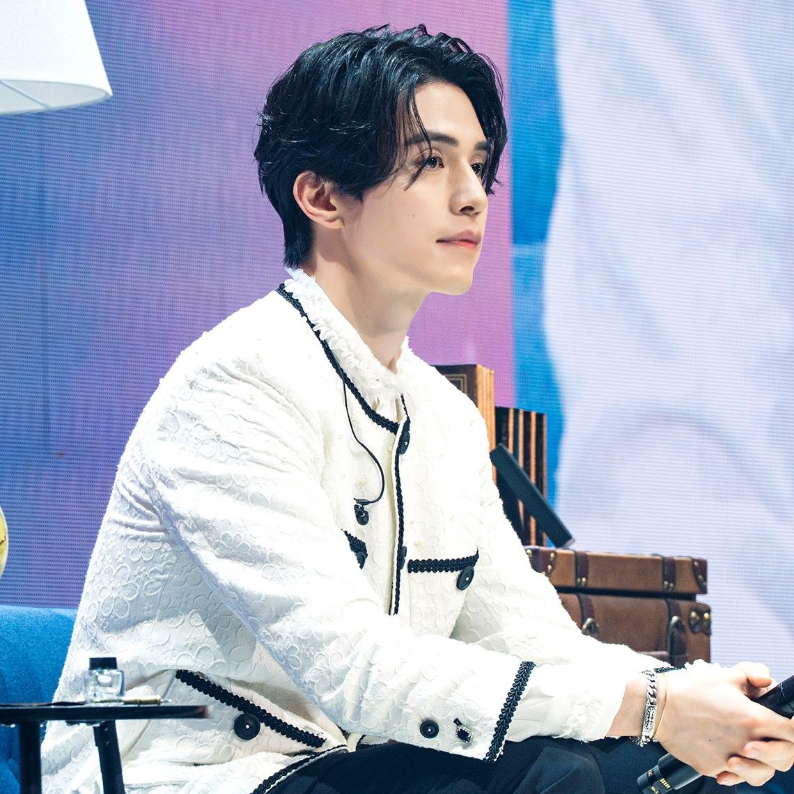 Recent activity shot of Lee Dongwook