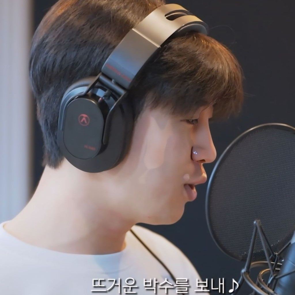 임영웅의 비하인드 컷