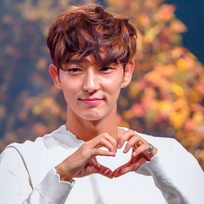 Recent activity shot of Lee Joongi