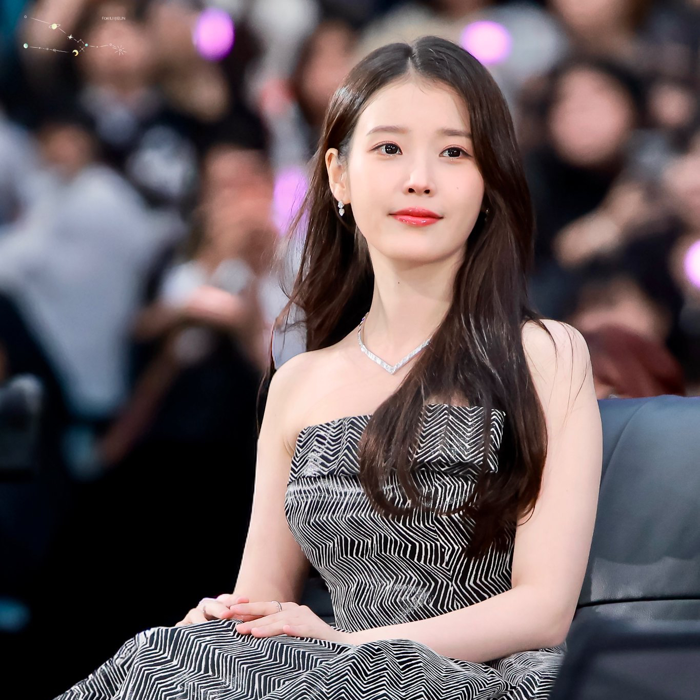 Foto kegiatan terbaru dari IU