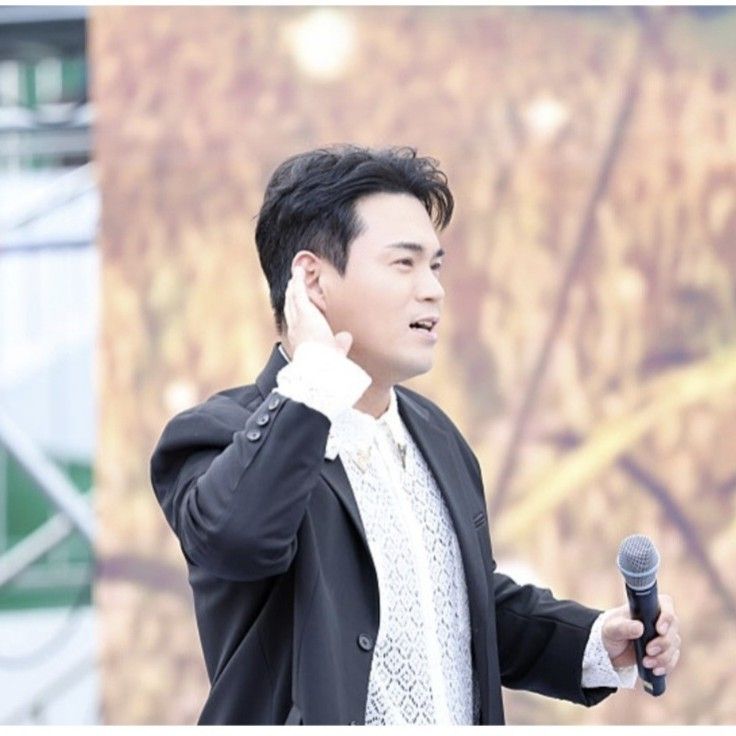Behind-the-scenes cut of Lee Jung